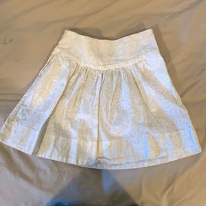 Child beige skirt with flowers